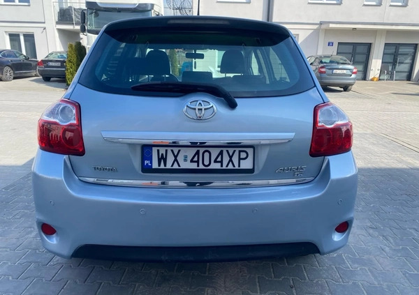 Toyota Auris cena 18900 przebieg: 249000, rok produkcji 2010 z Warszawa małe 191